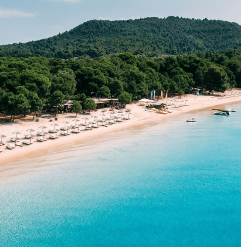 Koukounaries beach